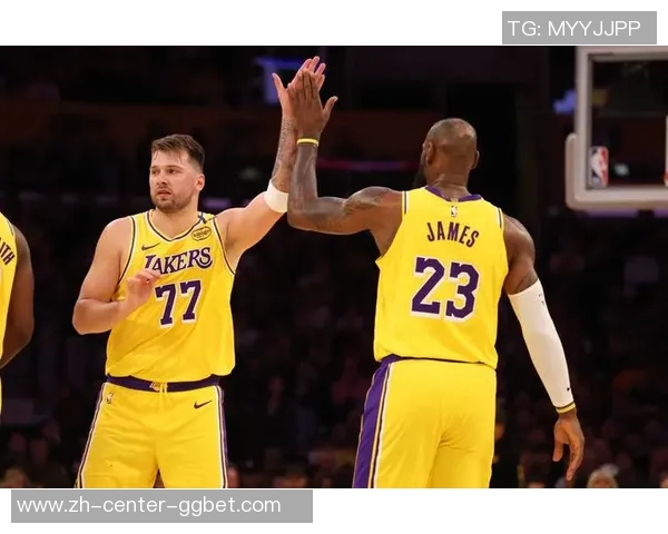 2012年湖人与尼克斯的经典对决回顾与赛季分析